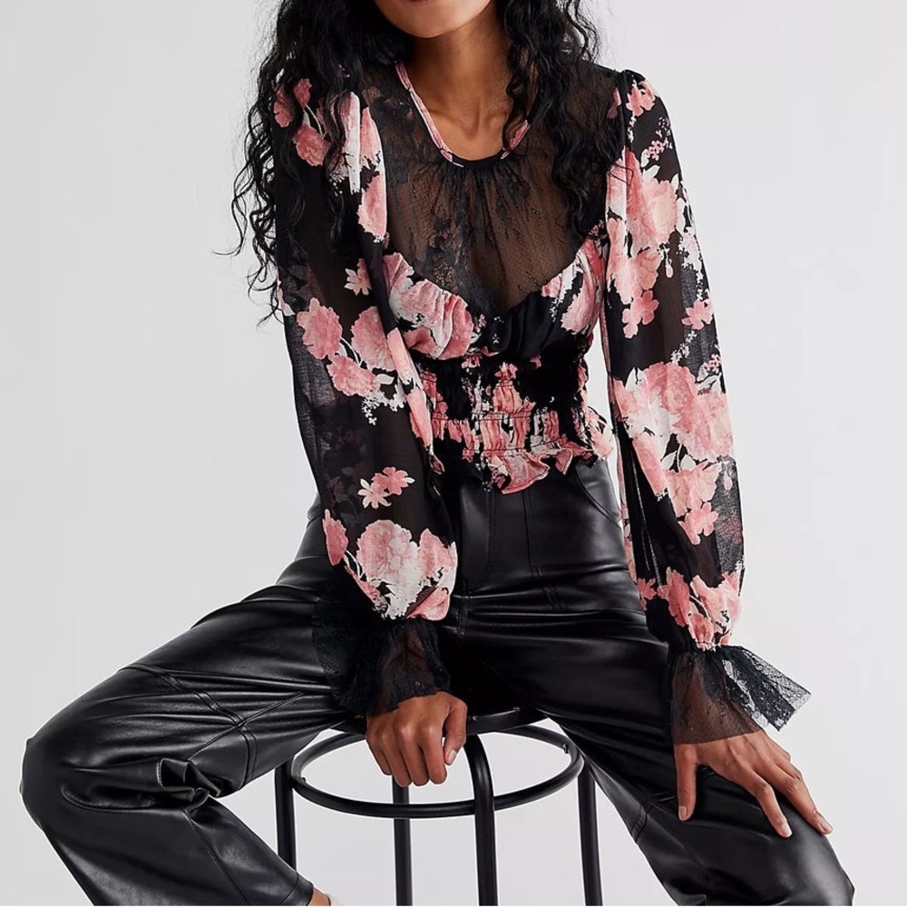 NWT Free People Daphne Lace Floral Cropped Blouse in Midnight Combo Large $128